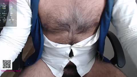 Snapshot of toaster1993 chatting on 12.05.25 Leonel online show from 12.05.25