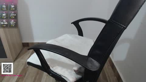 Snapshot of toaster1993 chatting on 12.14.25 Leonel online show from 12.14.25