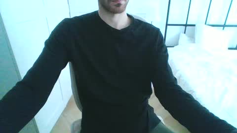 Snapshot of toja112 chatting on 02.06.25 Martin online show from 02.06.25