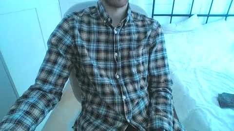 Snapshot of toja112 chatting on 02.10.25 Martin online show from 02.10.25