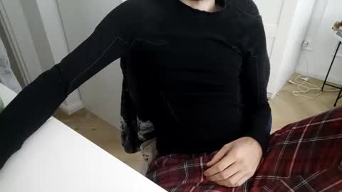 Snapshot of toja112 chatting on 11.20.25 Martin online show from 11.20.25