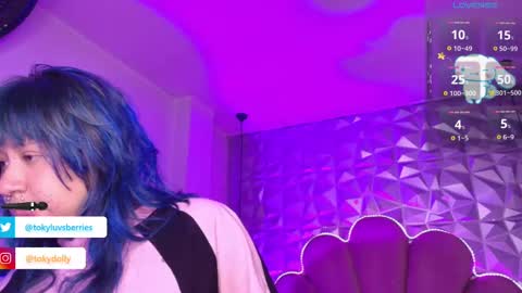 toky         online show from 09.29.25