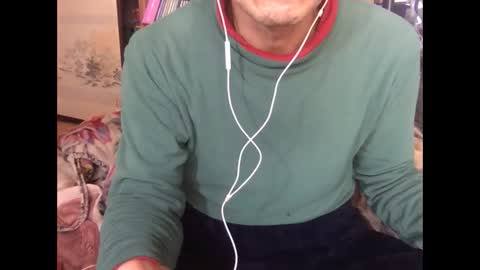 Snapshot of tokyo2024 chatting on 02.17.25 small man online show from 02.17.25