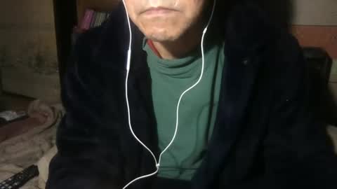 Snapshot of tokyo2024 chatting on 03.07.25 small man online show from 03.07.25