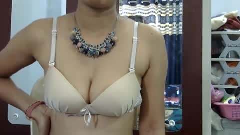 Snapshot of tokyo_indian chatting on 03.07.25 Tokyo online show from 03.07.25