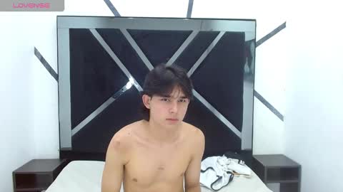 tom_0002 online show from 10.27.25