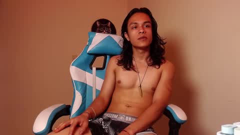 tom online show from 10.23.25