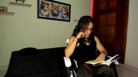 tom online show from 12.21.25