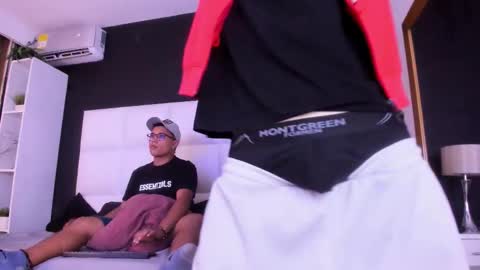 Snapshot of tom_allen8 chatting on 01.15.26 Tom Alle online show from 01.15.26