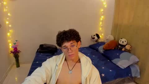 Snapshot of tom_blue10 chatting on 11.14.25 Tom Blue online show from 11.14.25