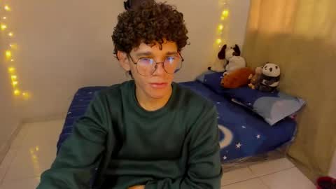 Snapshot of tom_blue10 chatting on 11.26.25 Tom Blue online show from 11.26.25