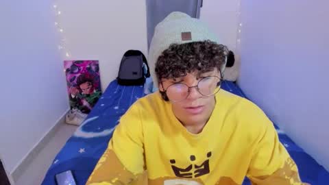 Tom Blue online show from 03.06.26