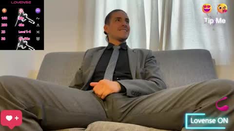 Snapshot of tom_blunt96 chatting on 02.07.26 TOM online show from 02.07.26