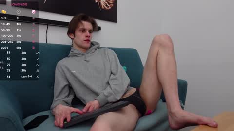 Snapshot of tom_chance chatting on 01.30.25 tom online show from 01.30.25