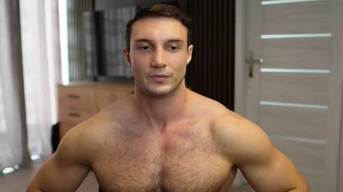 Snapshot of tom_fordd chatting on 09.28.25 Tom online show from 09.28.25