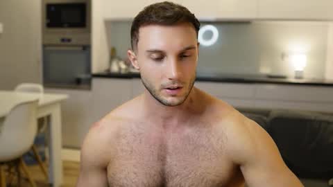 Snapshot of tom_fordd chatting on 11.11.25 Tom online show from 11.11.25