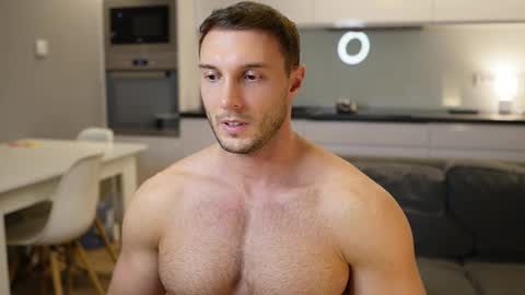 Snapshot of tom_fordd chatting on 11.19.25 Tom online show from 11.19.25