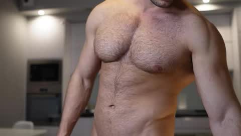 Snapshot of tom_fordd chatting on 12.05.25 Tom online show from 12.05.25