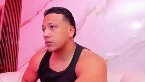 Tom muscle1 online show from 12.21.25