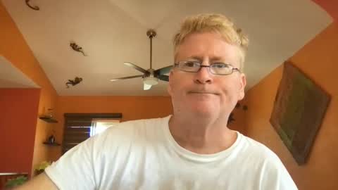 Hola online show from 10.27.25