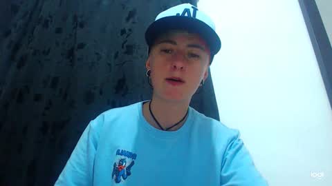 Snapshot of tomboyblue chatting on 12.06.24 Blue online show from 12.06.24