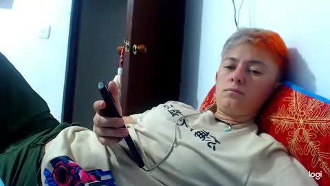 Snapshot of tomboyblue chatting on 12.12.24 Blue online show from 12.12.24