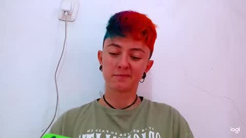 Snapshot of tomboyblue chatting on 02.08.25 Blue online show from 02.08.25