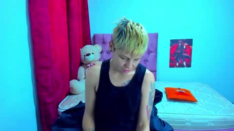 Snapshot of tomboygirl69 chatting on 01.18.25 tomboygirl69 online show from 01.18.25
