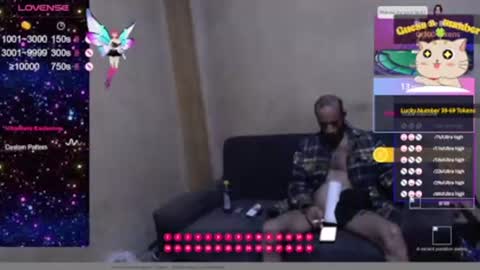 Snapshot of tomeliviathan chatting on 11.16.25 to me liviathan online show from 11.16.25