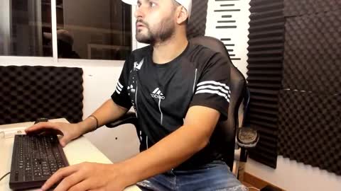 Snapshot of tommmycortez chatting on 11.01.25 tommmycortez online show from 11.01.25