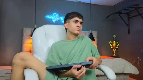 Tommy  online show from 02.19.25