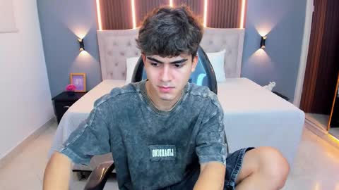 Tommy  online show from 03.12.26