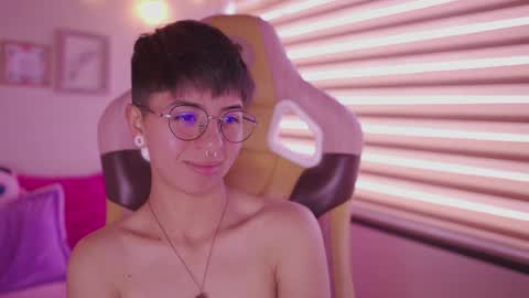 Blue  online show from 05.11.26