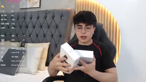 Tommy online show from 06.25.26