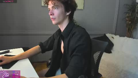 Snapshot of tommy_jamm chatting on 03.10.25 Tommy online show from 03.10.25