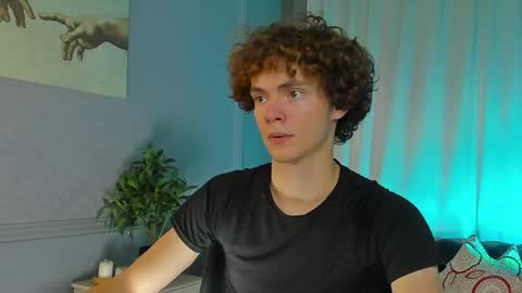 Snapshot of tommy_jamm chatting on 09.30.25 Tommy online show from 09.30.25