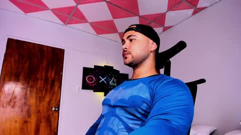 tommy_sccott online show from 01.24.25