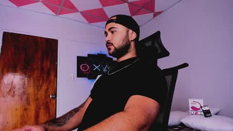 tommy_sccott online show from 02.16.25