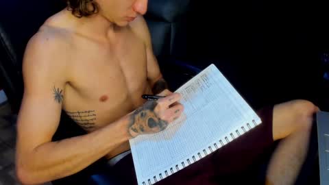 Snapshot of tommy_slater chatting on 12.15.24 Tommy Slater online show from 12.15.24