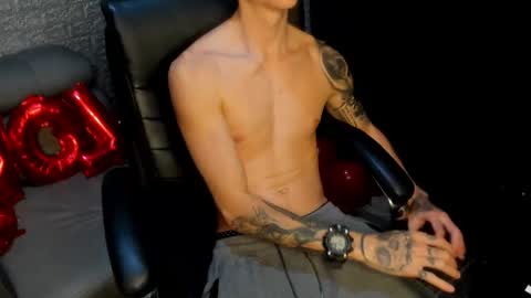 Snapshot of tommy_slater chatting on 02.16.25 Tommy Slater online show from 02.16.25