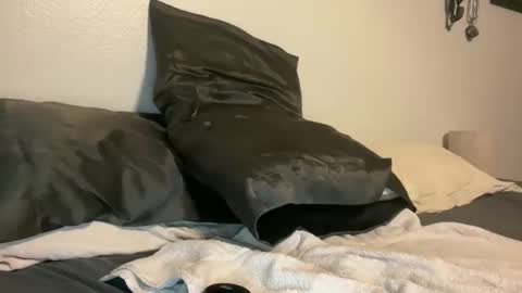 tommygunzsolo online show from 12.14.24