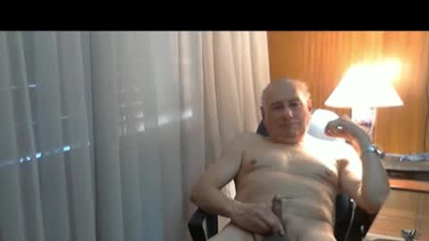 Snapshot of tommylecock chatting on 03.02.25 tommylecock online show from 03.02.25