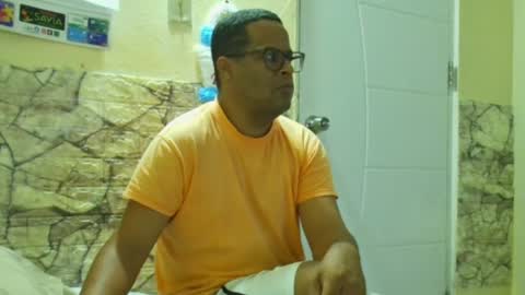 Antonio online show from 04.02.26