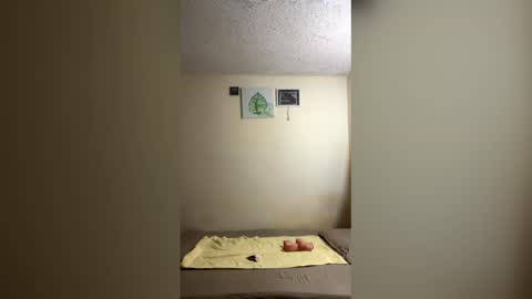 Antonio online show from 04.12.26