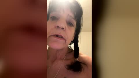 toni6967 online show from 12.04.25