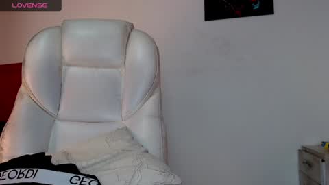 TONI BELMONT online show from 12.04.24