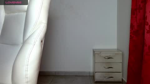 TONI BELMONT online show from 01.06.25