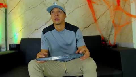 Tonny online show from 10.26.25
