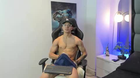 tony_petrov online show from 10.01.25