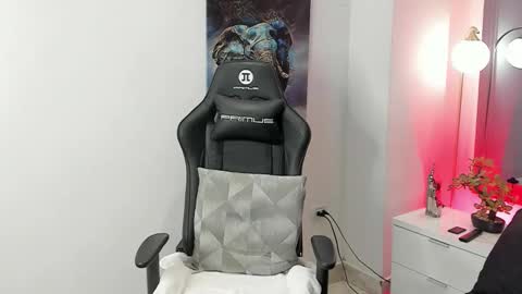 tony_petrov online show from 10.22.25